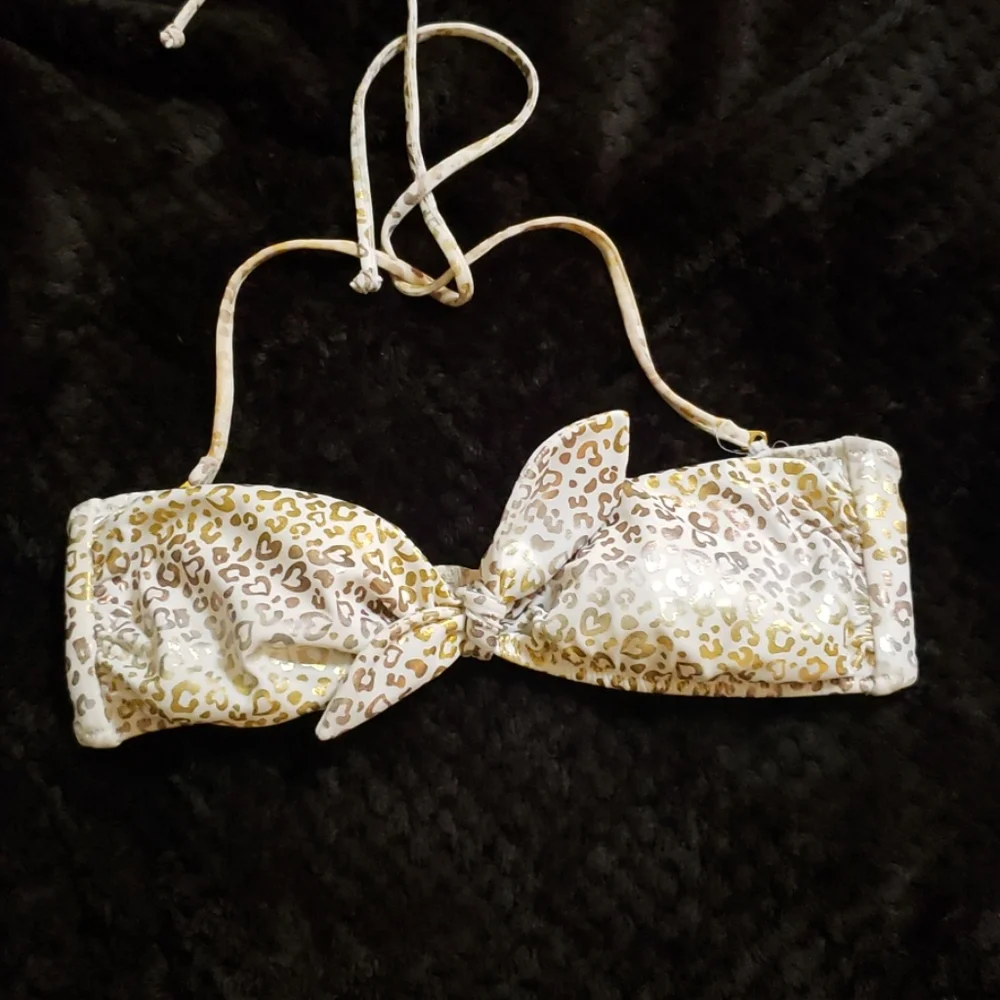 Victoria's Secret‎ bikini top